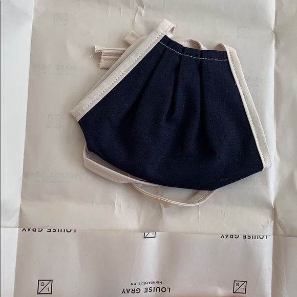 LOUISE GRAY | Face Mask - Picture 3 of 4